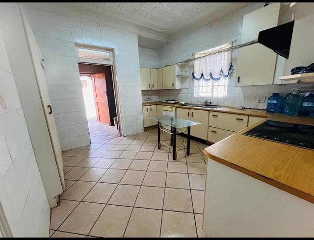4 BEDROOM HOUSE FOR SALE IN ROSETTENVILLE